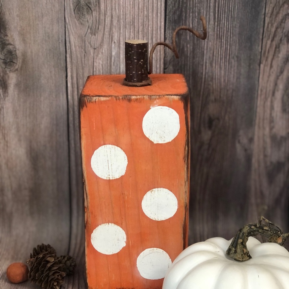 Wood Pumpkin Set - Picture 4 of 5